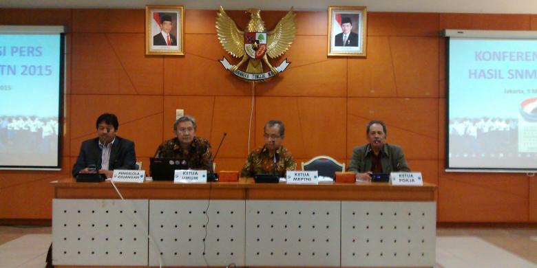 Pendaftar SNMPTN 2015 Terbanyak Berasal dari SMA Pendaftar SNMPTN 2015 Terbanyak Berasal dari SMA