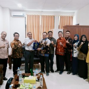 Kerja Sama Fakultas Syariah IAIN Manado dengan FSH UIN Sunan Kalijaga Yogyakarta