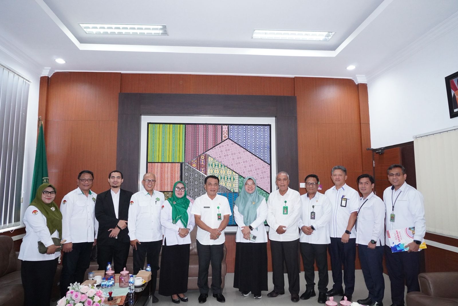 Fakultas Syariah dan Pengadilan Tinggi Negeri Manado Resmi Jalin Kerja Sama Melalui Penandatanganan MoU